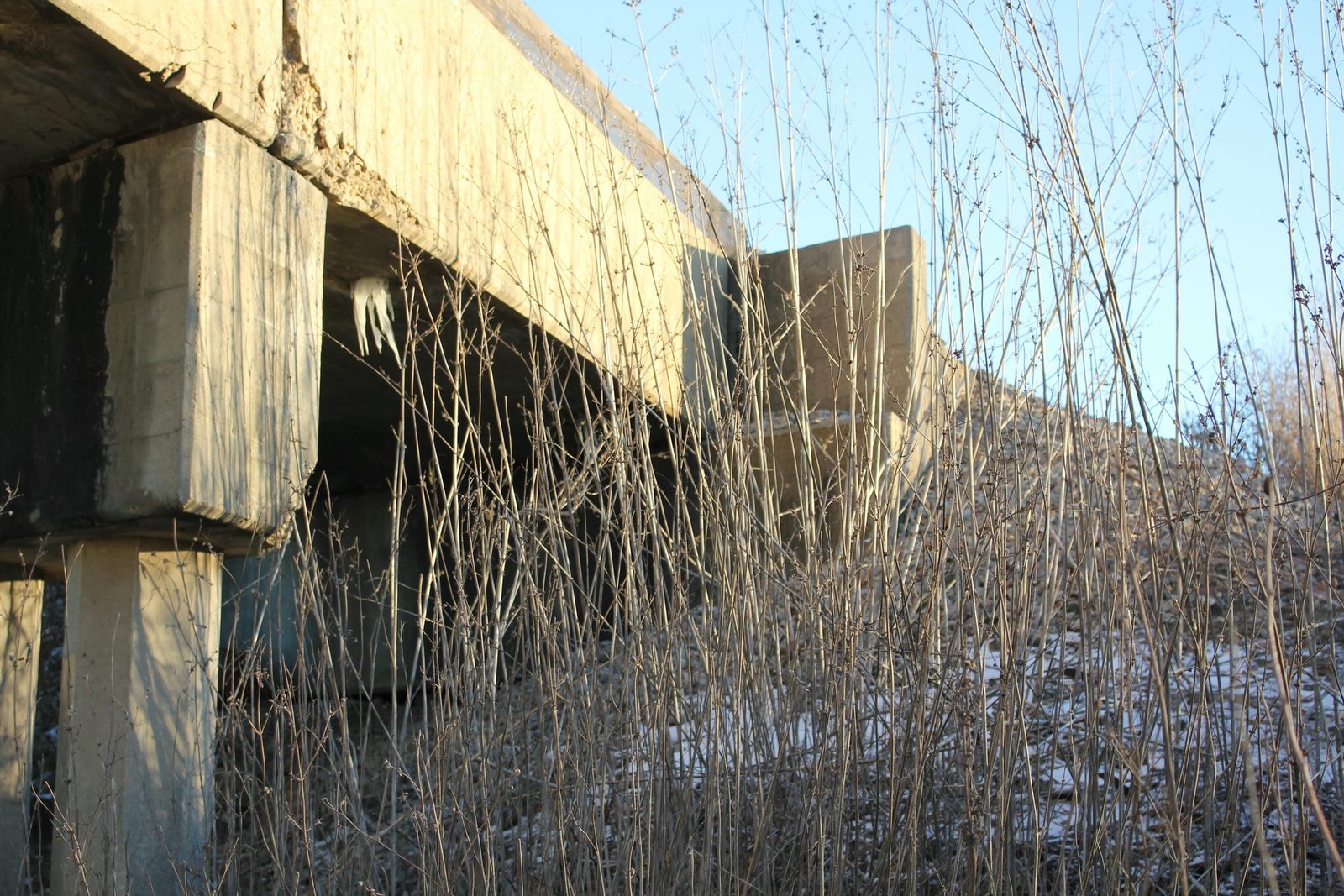 East abutment